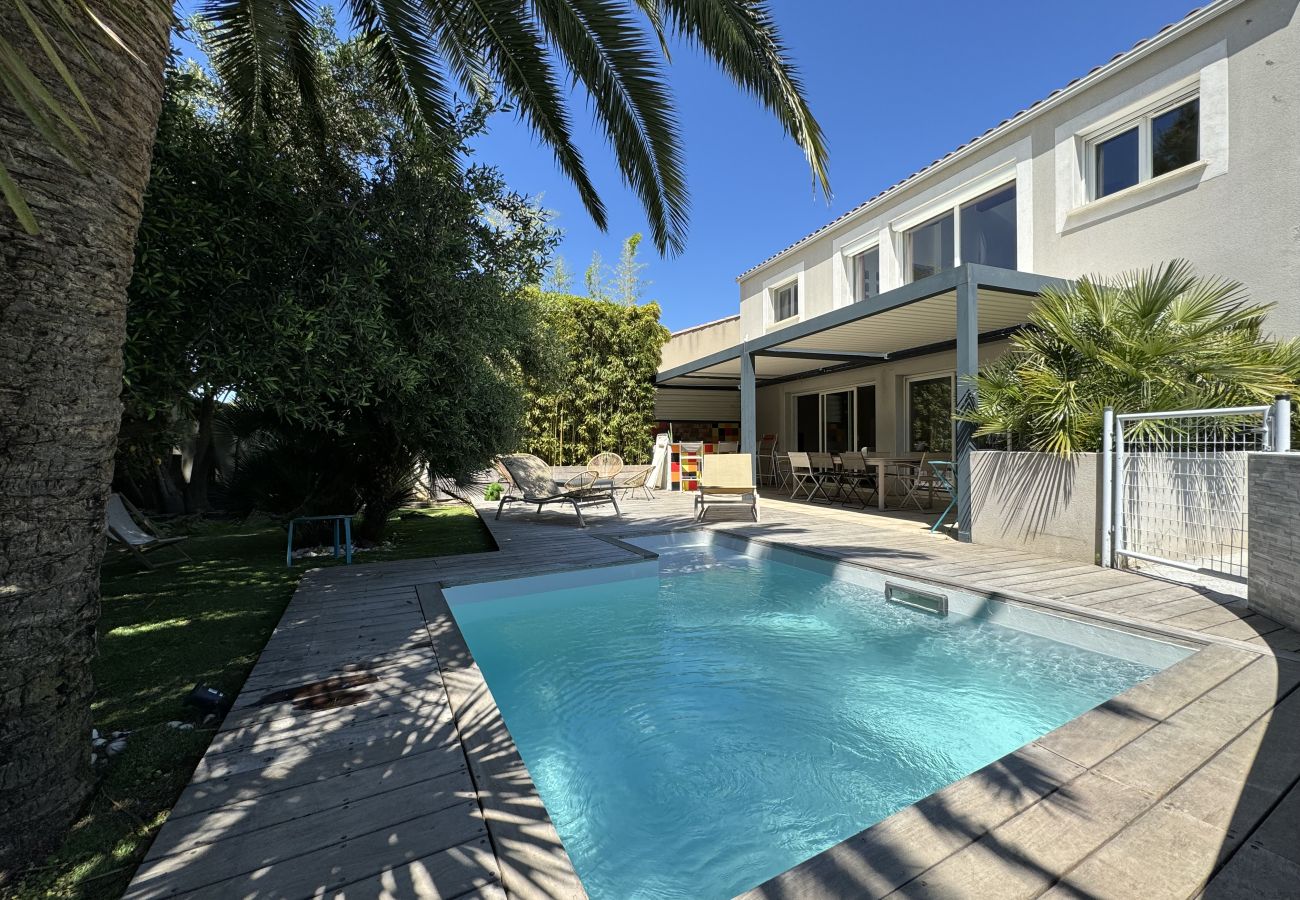 Villa à Sète - Sète, Jolie villa avec piscine à 5 mn des plages