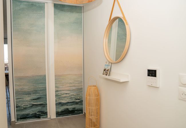 Appartement à Sète - Sète, Beau T4, proche plages, terrasse et parking Appartement à Sète - Sète, Beau T4, proche plages, terrasse et parking