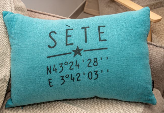 Appartement à Sète - Sète, Beau T4, proche plages, terrasse et parking Appartement à Sète - Sète, Beau T4, proche plages, terrasse et parking