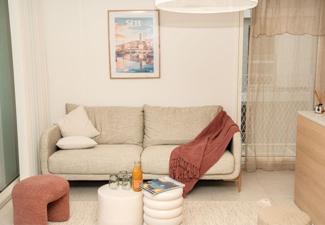 Appartement à Sète - Superbe T4 vue mer & étang, terrasse & parking. Appartement à Sète - Superbe T4 vue mer & étang, terrasse & parking.