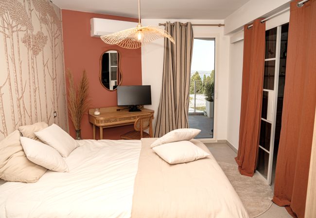 Appartement à Sète - Superbe T4 vue mer & étang, terrasse & parking. Appartement à Sète - Superbe T4 vue mer & étang, terrasse & parking.