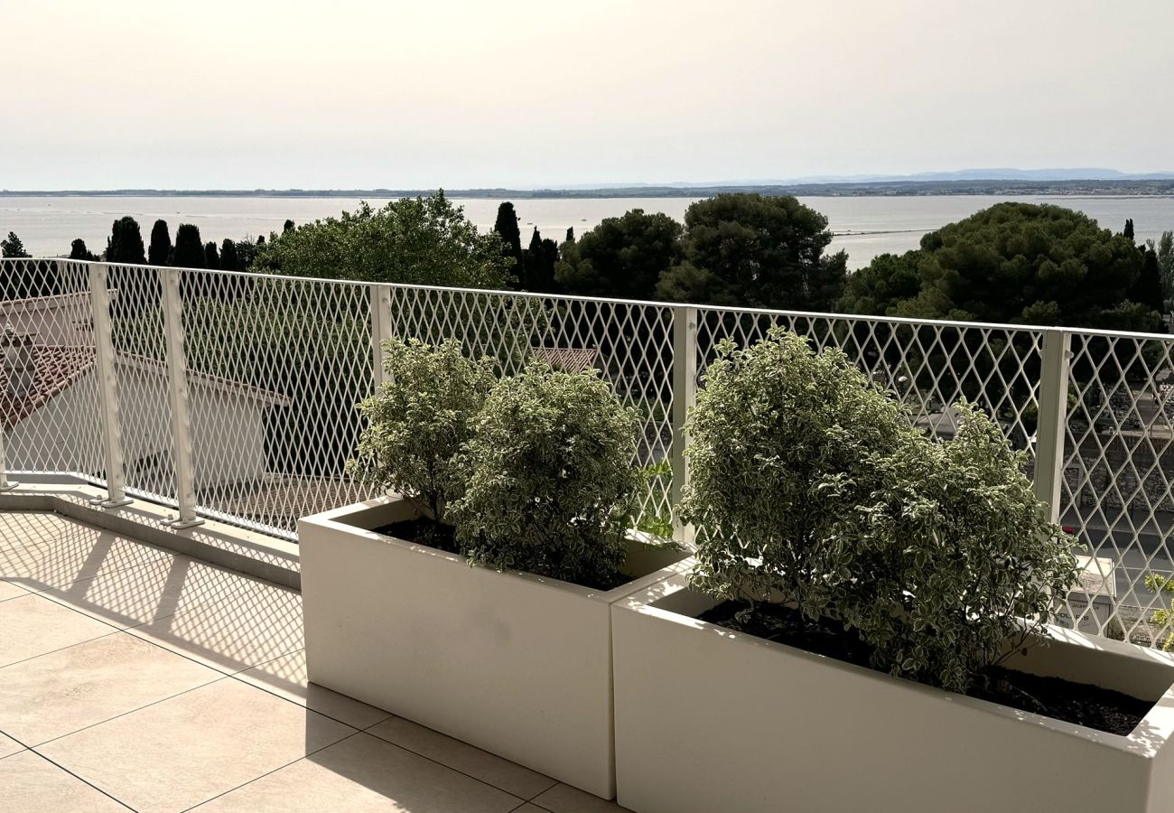 Appartement à Sète - Superbe T4 vue mer & étang, terrasse & parking.