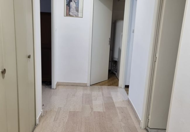 Appartement à Sète - Sète, T3 sur les quais en centre ville, parking & Appartement à Sète - Sète, T3 sur les quais en centre ville, parking &