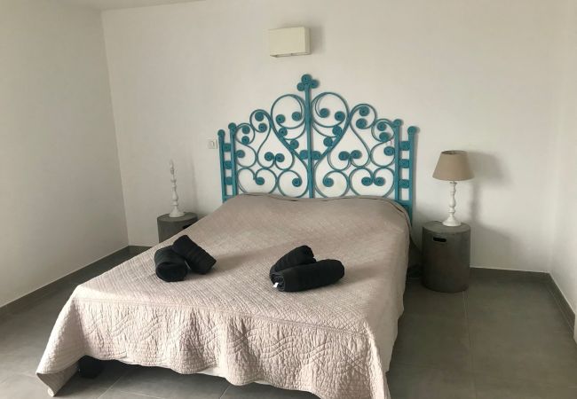 Villa à Sète - Villa en 1ère ligne sur l’Étang de Thau – Piscine Villa à Sète - Villa en 1ère ligne sur l’Étang de Thau – Piscine