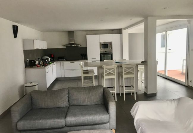 Villa à Sète - Villa en 1ère ligne sur l’Étang de Thau – Piscine Villa à Sète - Villa en 1ère ligne sur l’Étang de Thau – Piscine