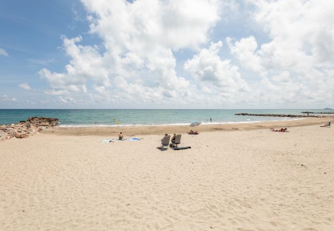 Appartement à Frontignan - REVE DE MER, Duplex 6 pers en bord de plage. Appartement à Frontignan - REVE DE MER, Duplex 6 pers en bord de plage.