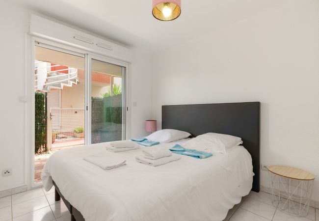 Appartement à Frontignan - REVE DE MER, Duplex 6 pers en bord de plage. Appartement à Frontignan - REVE DE MER, Duplex 6 pers en bord de plage.