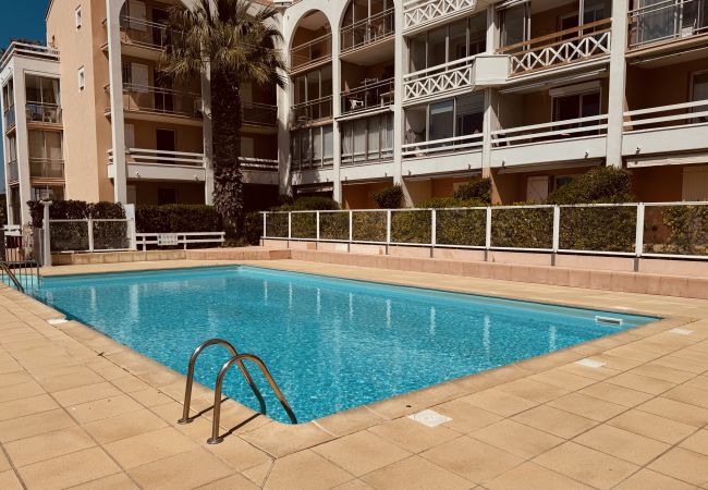 Appartement à Sète - Sète – T2 avec piscine, parking – 2 pas des plages Appartement à Sète - Sète – T2 avec piscine, parking – 2 pas des plages