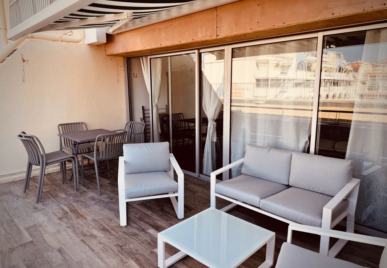 Appartement à Sète - L’Hippopotame rose – Duplex avec terrasse sur la M