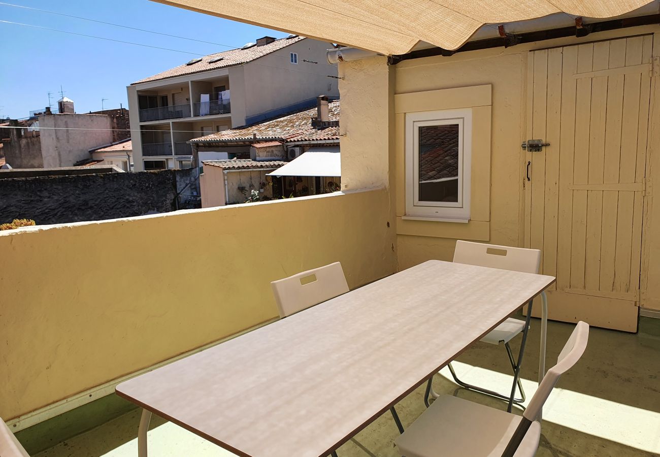 Townhouse in Sète - Triplex avec terrasse en rooftop, au coeur de Sète