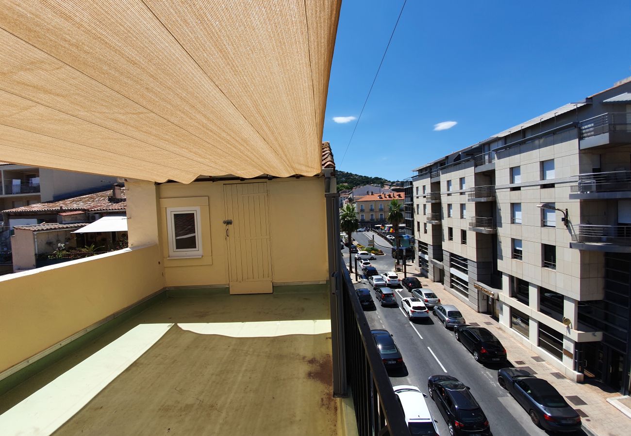 Townhouse in Sète - Triplex avec terrasse en rooftop, au coeur de Sète