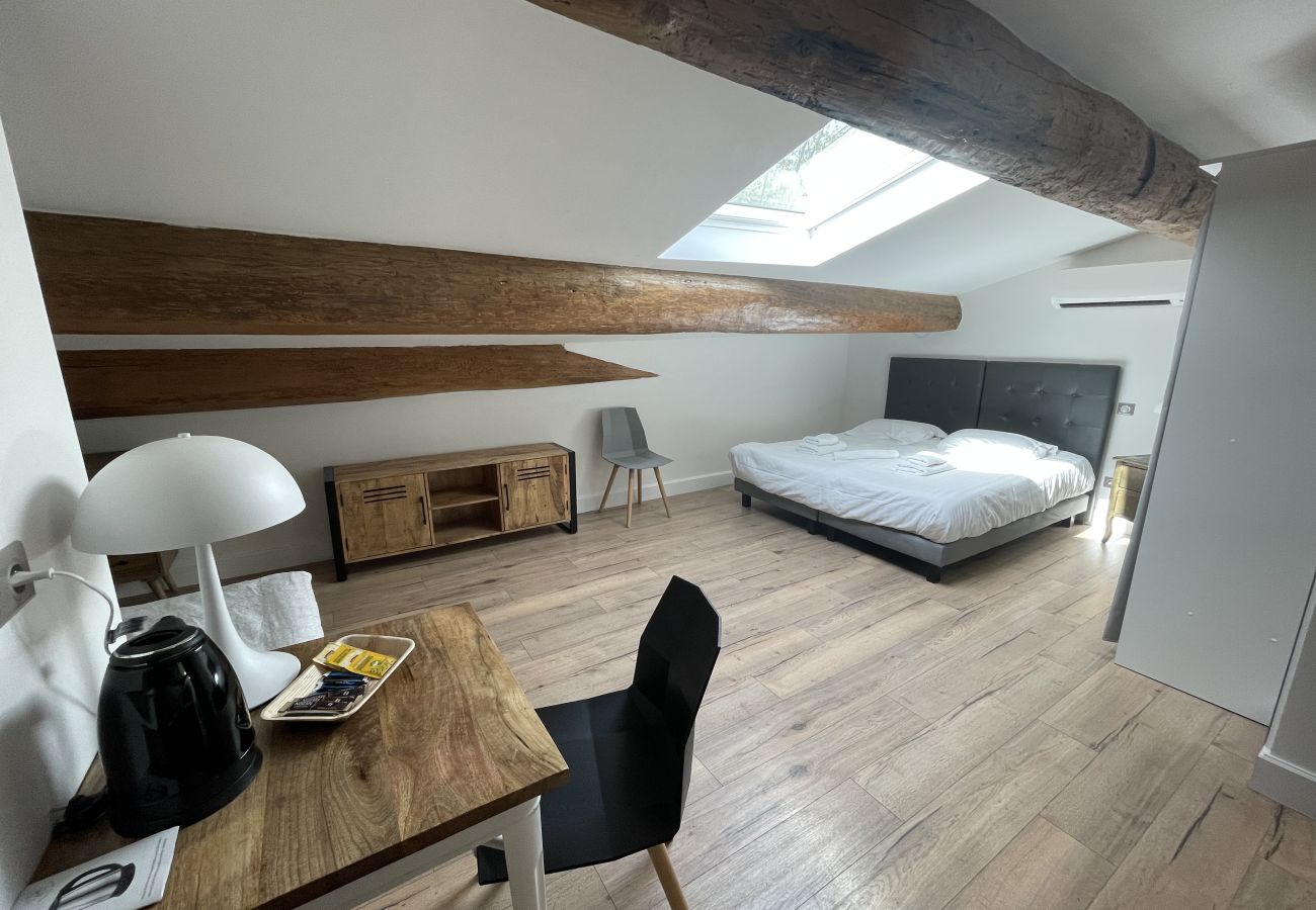 Rent by room in Frontignan - Frontignan - Studio n°7 en co-living.