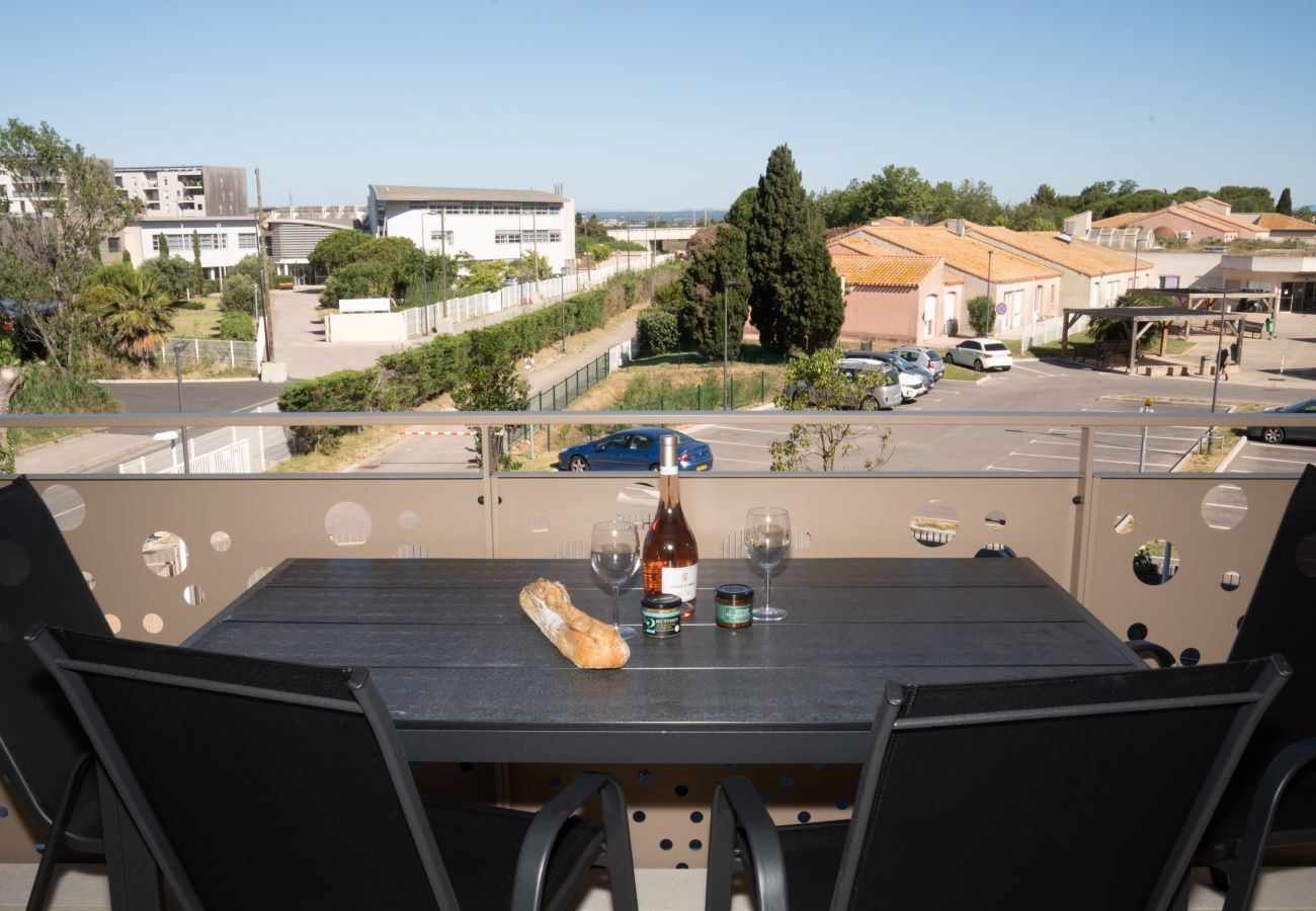 Apartment in Sète - Sète bel appartement 2 personnes, terrasse