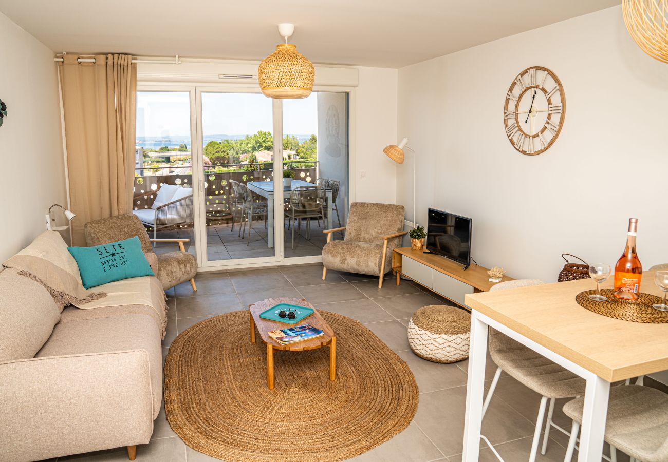 Apartment in Sète - Sète, Beau T4, proche plages, terrasse et parking