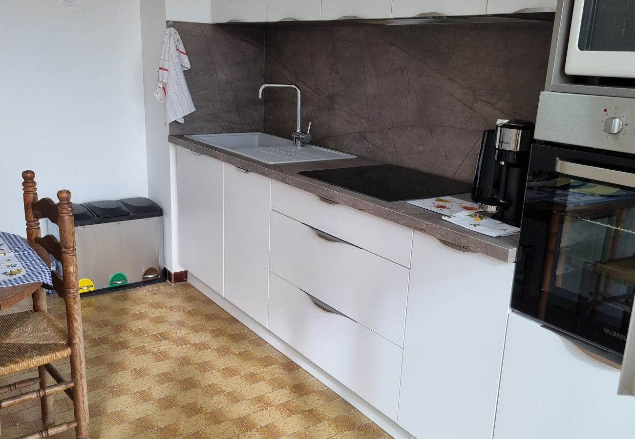 Apartment in Sète - Sète, T3 sur les quais en centre ville, parking &