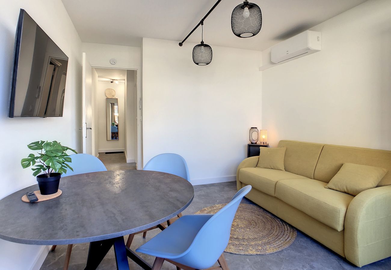 Apartment in Balaruc-les-Bains - Le Flamingo