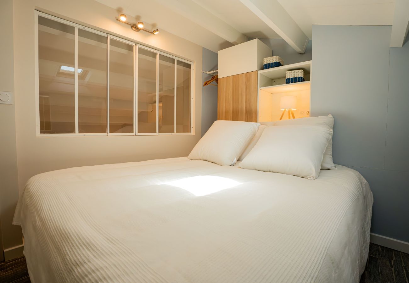Apartment in Sète - T3 renové à deux pas des plages - terrasse
