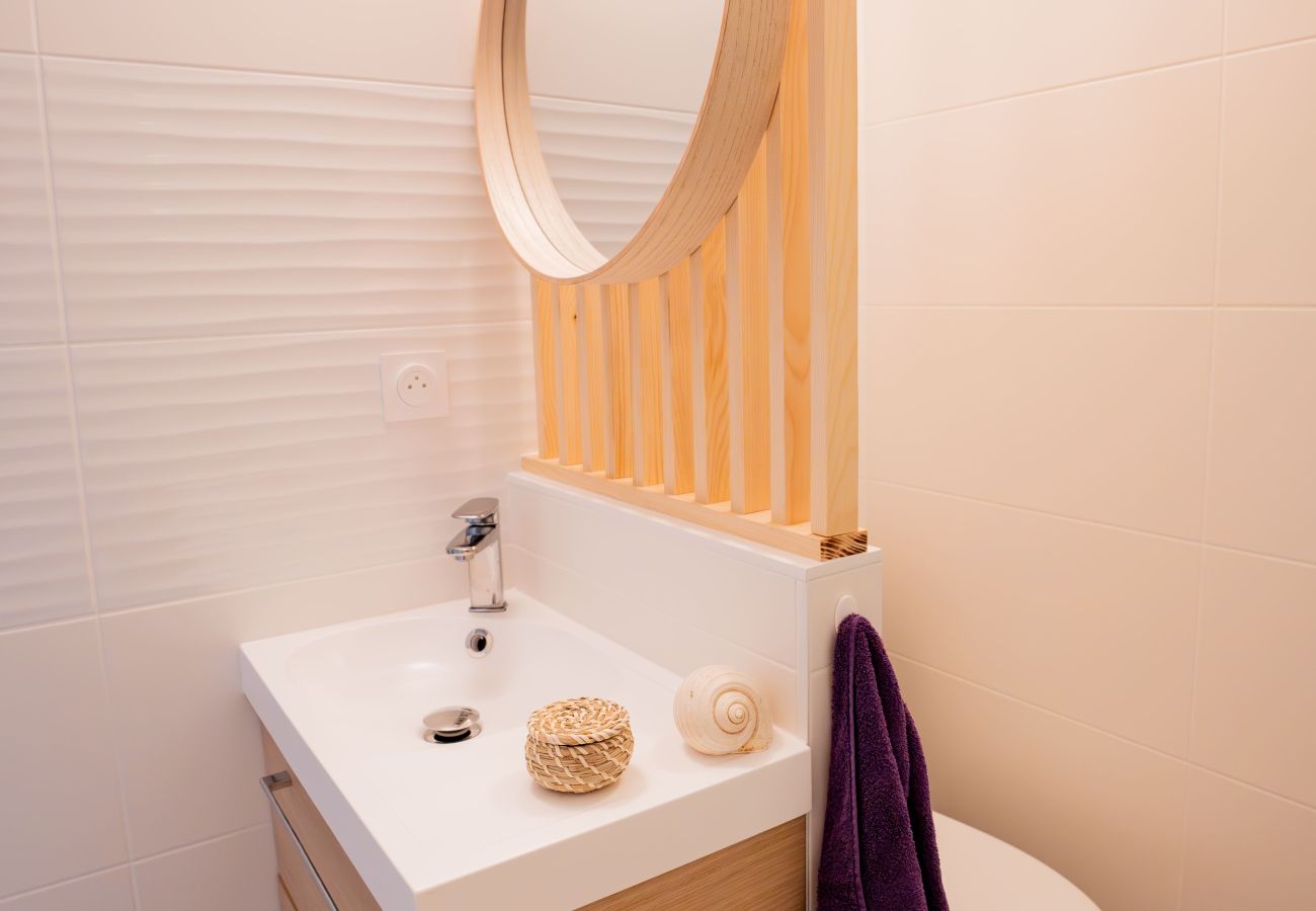 Apartment in Sète - T3 renové à deux pas des plages - terrasse