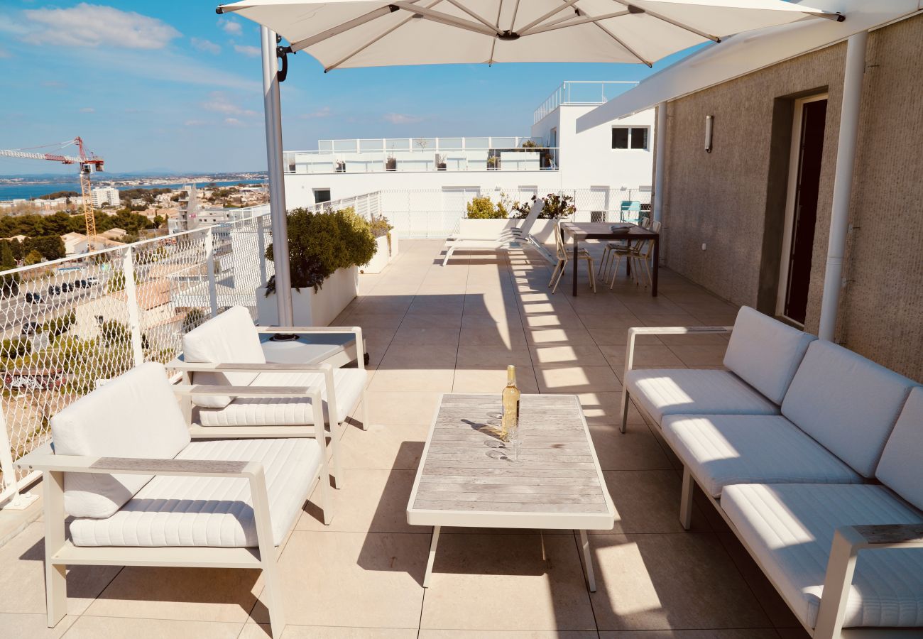 Apartment in Sète - Duplex de standing face à l’étang de Thau