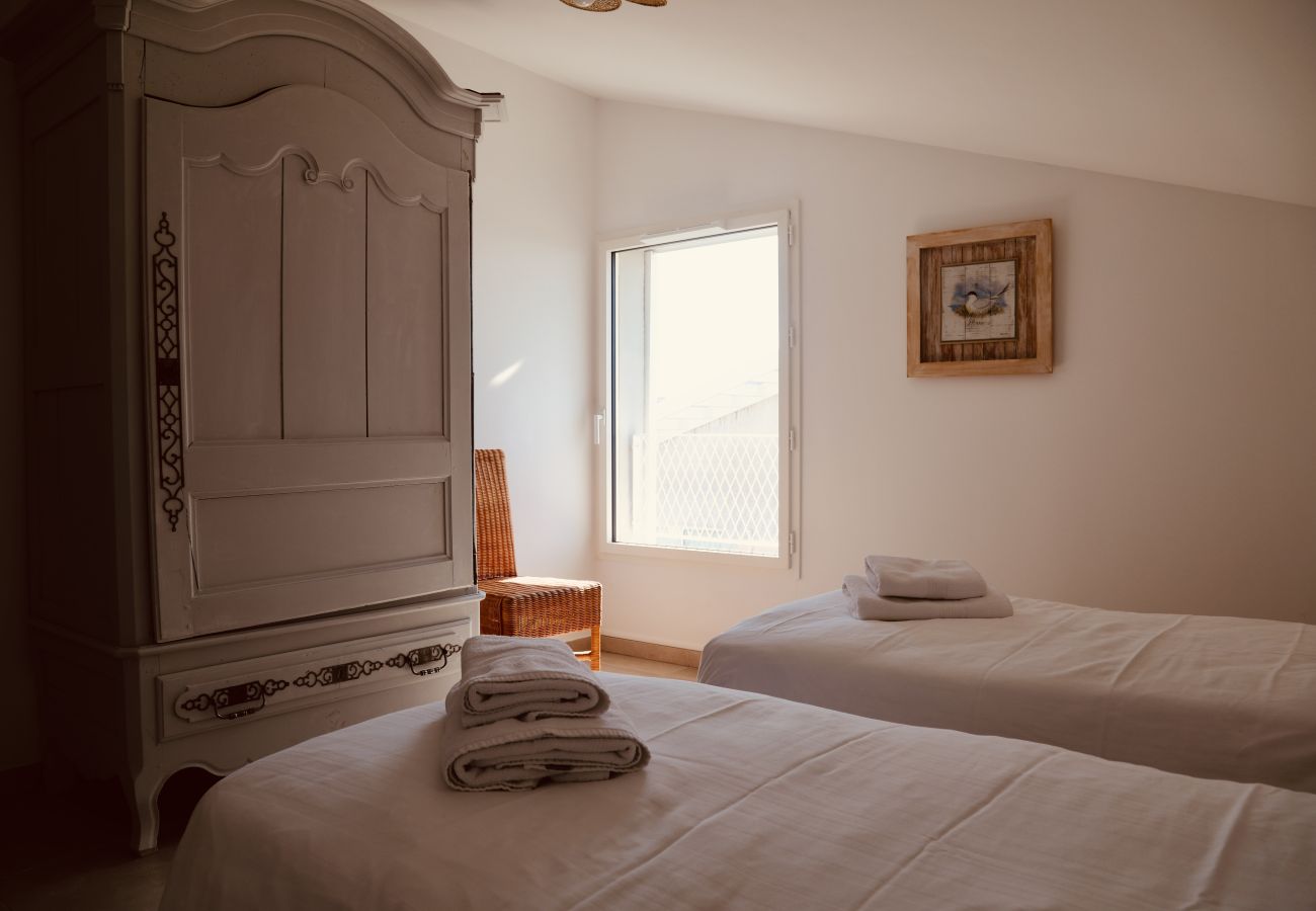 Apartment in Sète - Duplex de standing face à l’étang de Thau