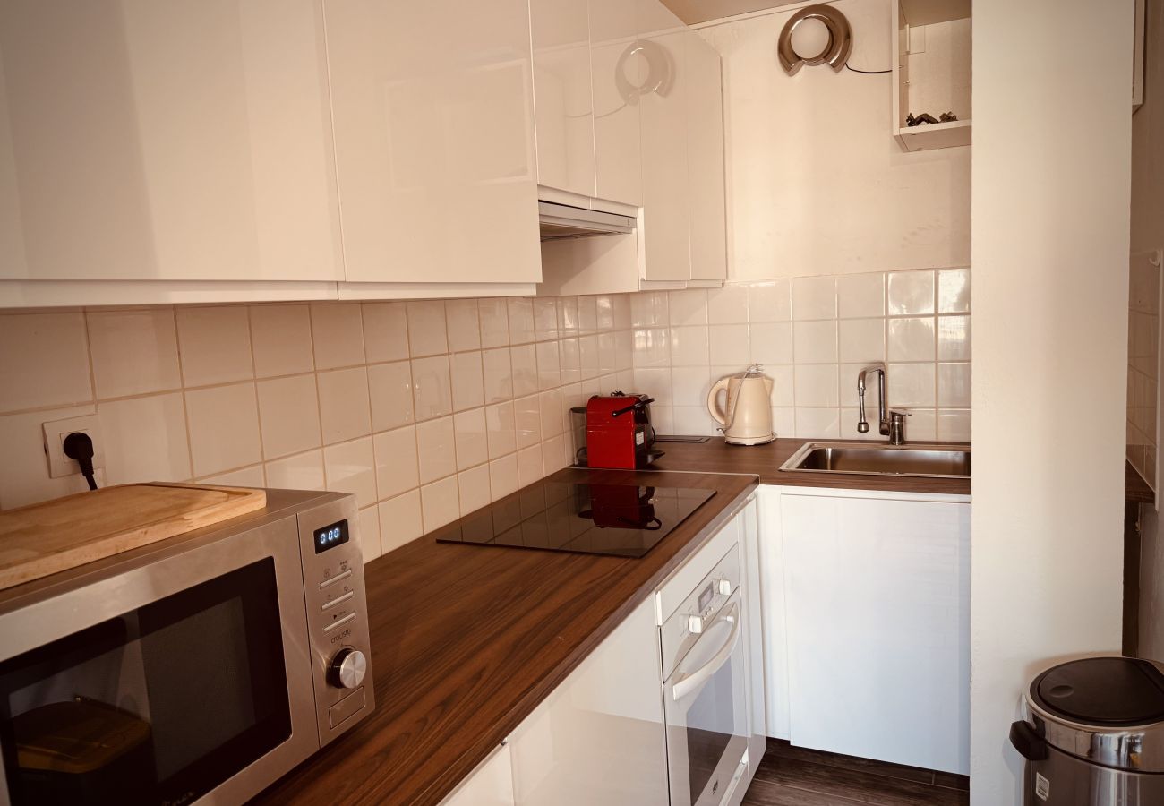 Apartment in Sète - L’Hippopotame rose – Duplex avec terrasse sur la M