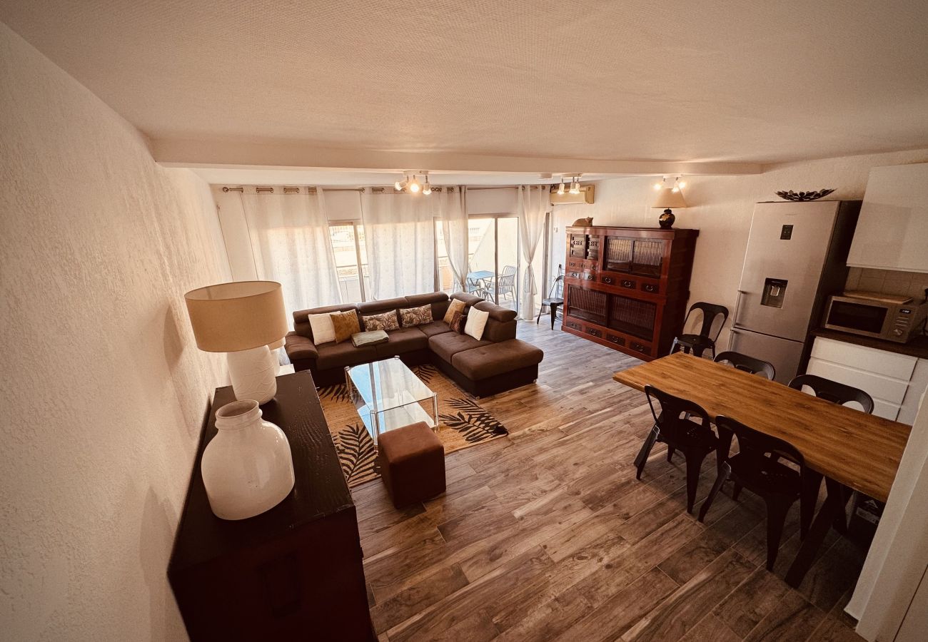 Apartment in Sète - L’Hippopotame rose – Duplex avec terrasse sur la M